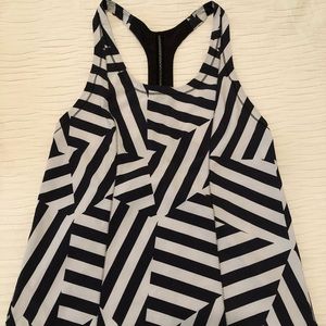 Lululemon seawheeze top